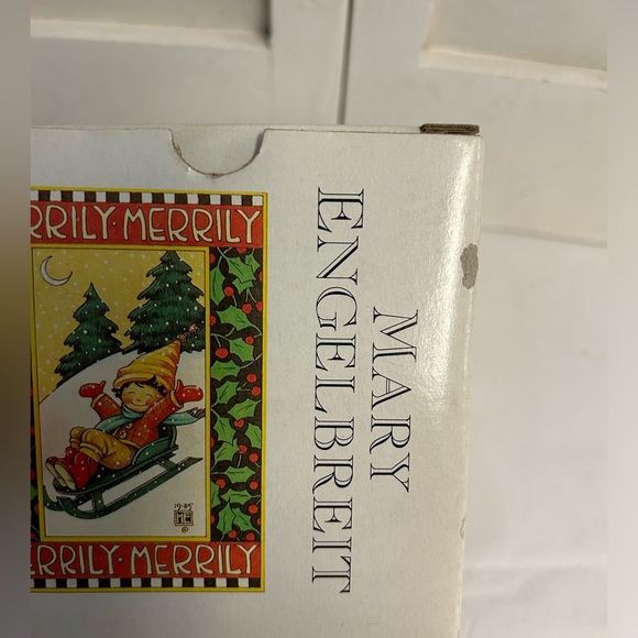 Vintage 1990's MARY ENGELBREIT unused Christmas mug in original box Merrily Sled - Picture 12 of 12